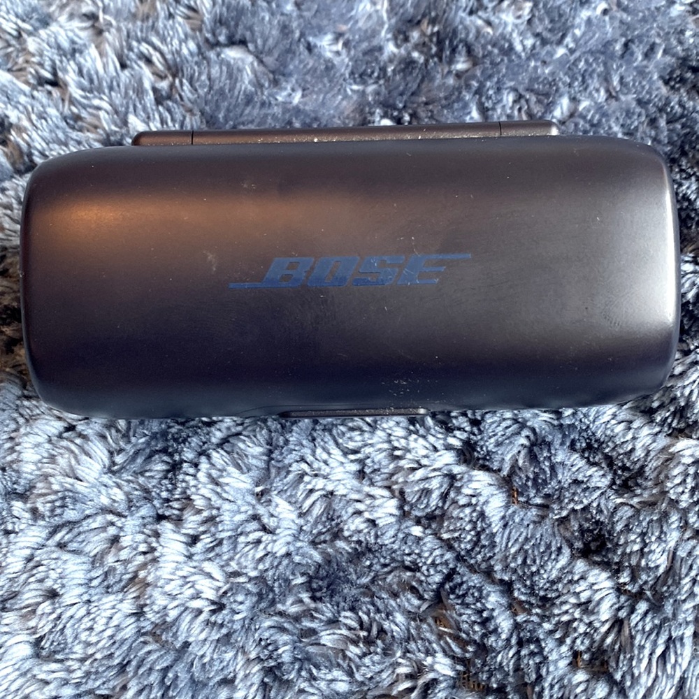 Bose Pink and Blue Wireless Earbuds